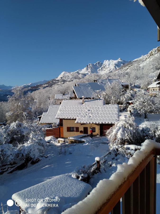 Chez Bear Bed & Breakfast Briançon Exterior foto